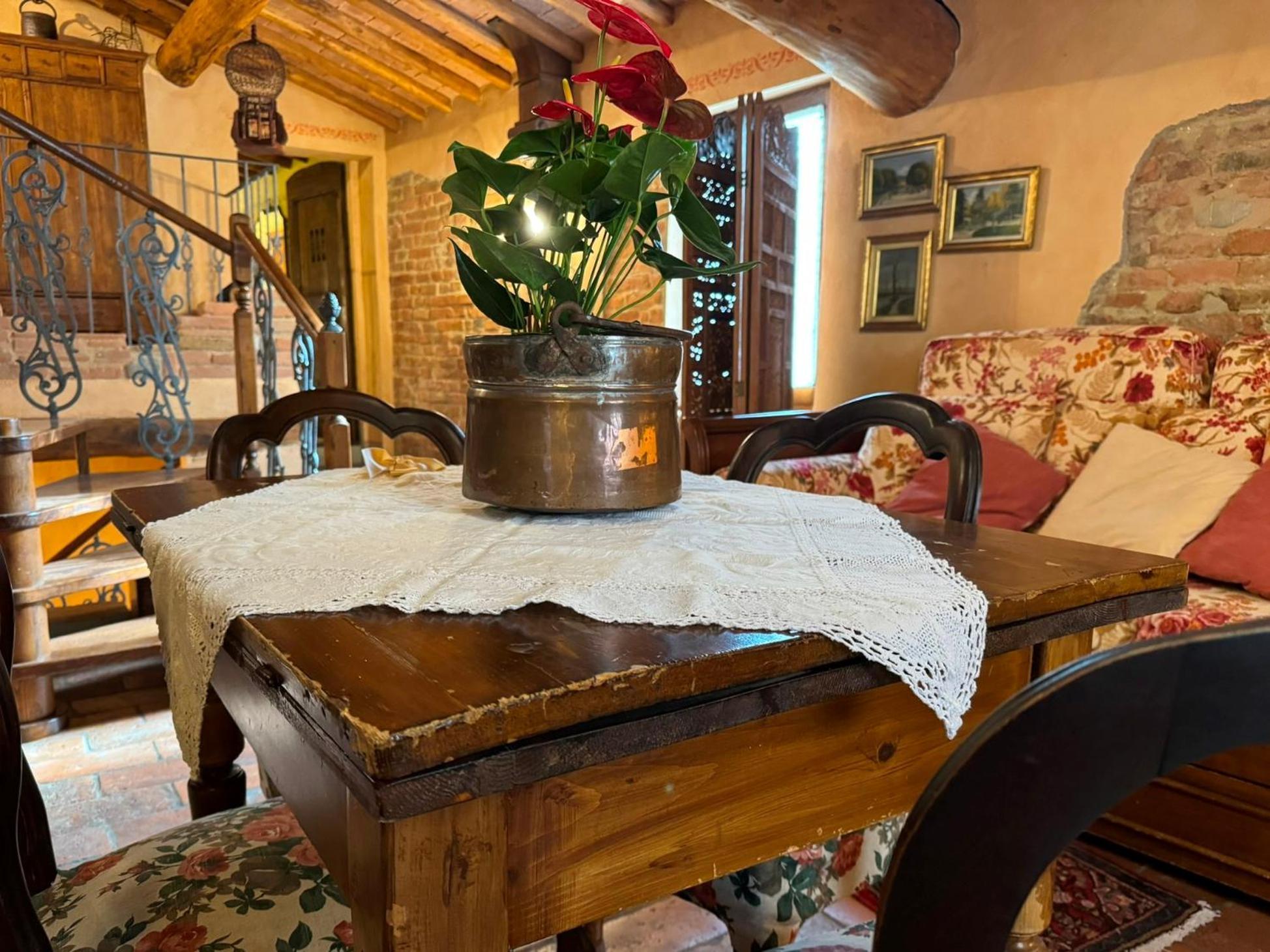 Apartamento Casa Giulia, Il Gioiello Del Borgo Certaldo Exterior foto