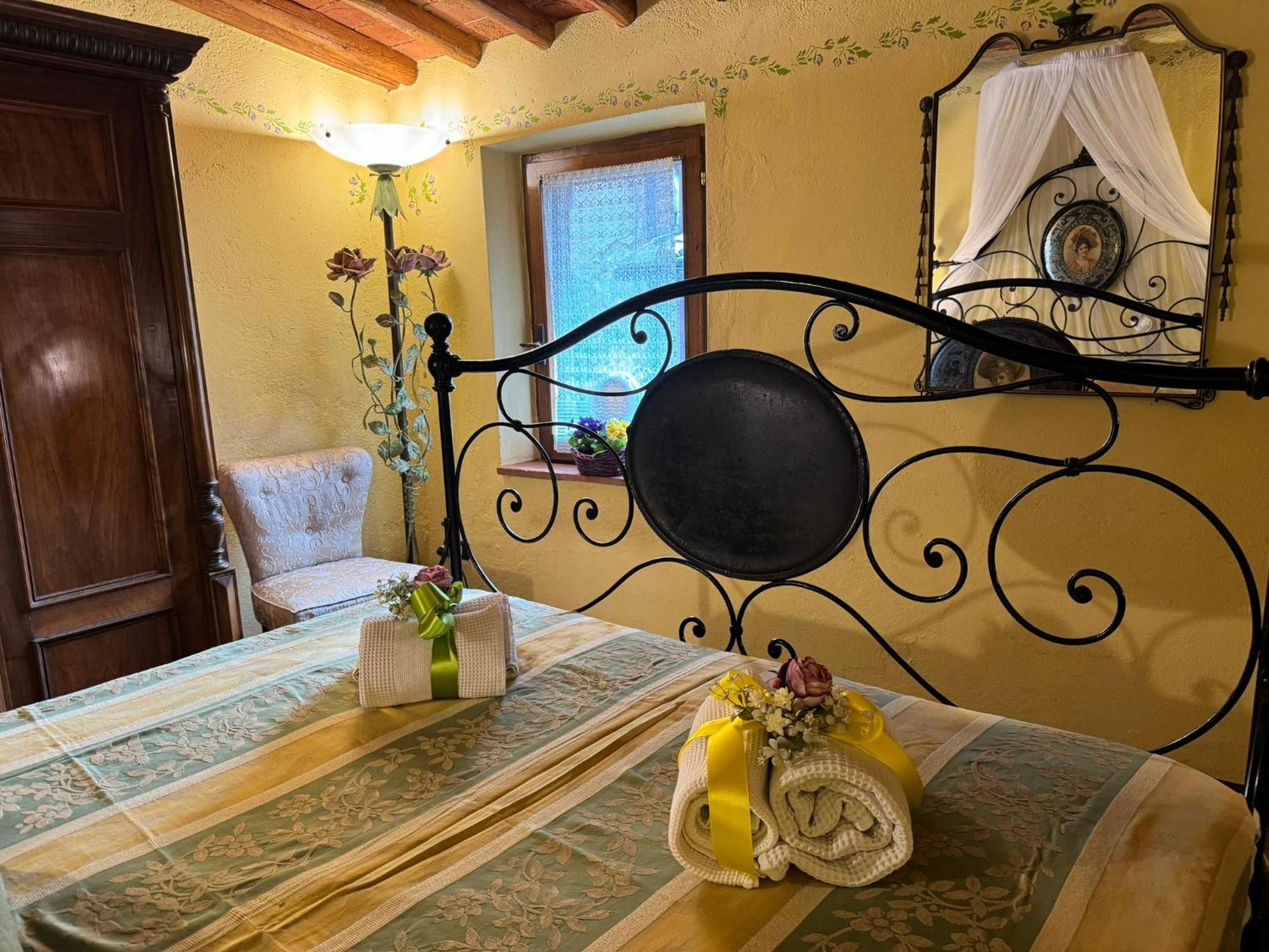 Apartamento Casa Giulia, Il Gioiello Del Borgo Certaldo Exterior foto